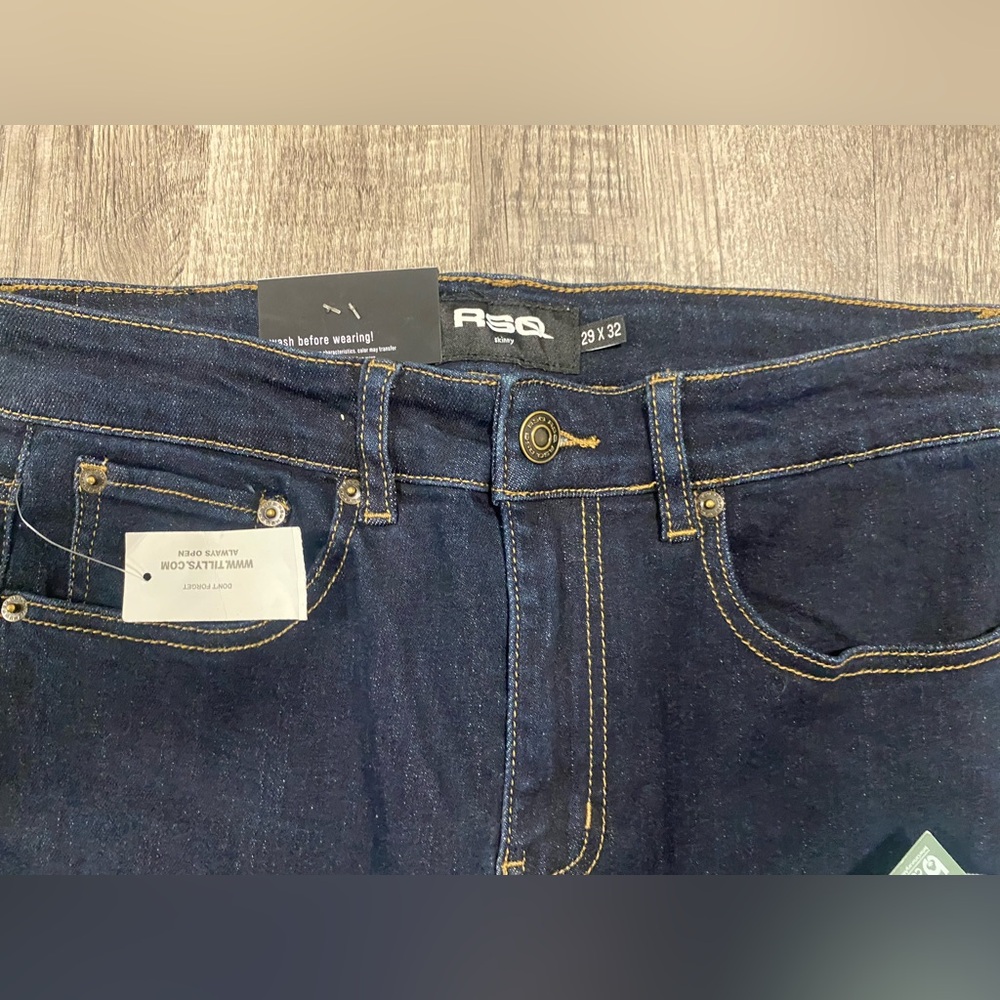 NEW w/ tags womens bundle- 3pr RSQ denim,.Sizes28/32 & 29/32 - Picture 4 of 5